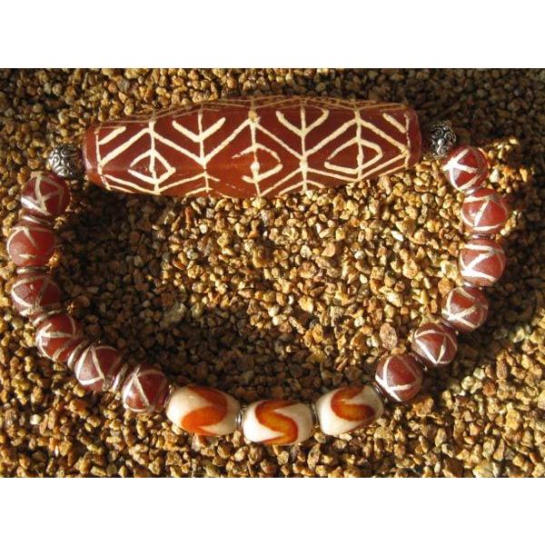 天然原石エッチドカーネリアン六面体古代天珠＆虎牙天珠ブレスレット