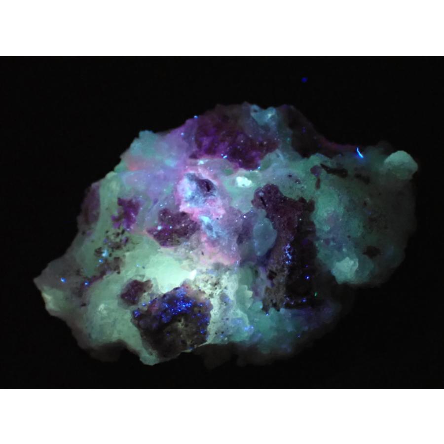 得価，高品質 メキシコ産 カルセドニー&フローライトジオード