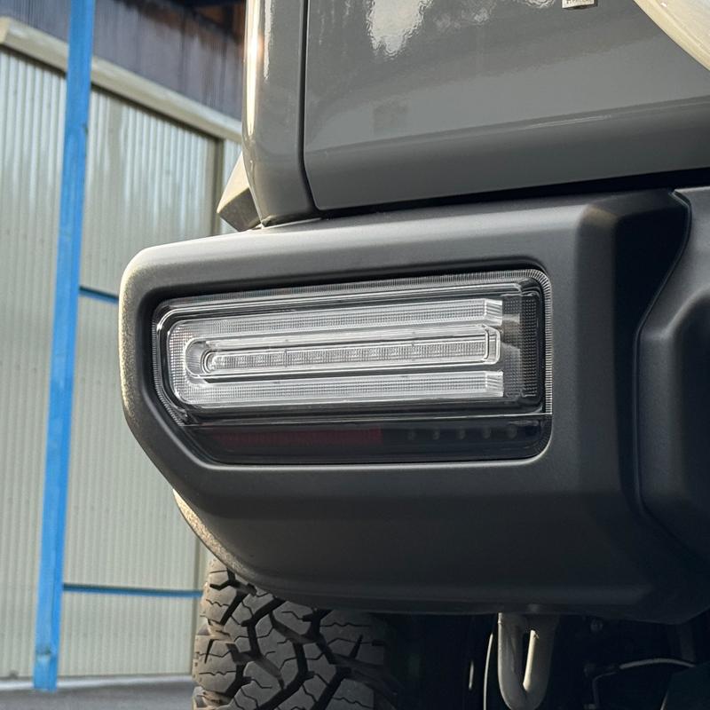 JB64W ジムニー/JB74W シエラ/JC74W ノマド Gタイプ LEDテール スズキ SUZUKI ブラック/クリアーバー【クリスタルアイ公式ストア】の画像