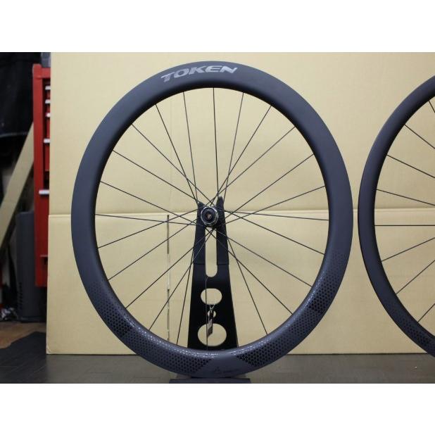 TOKEN（トーケン） VENTOUS + KONAX PRO DISC C352D 前後ホイール