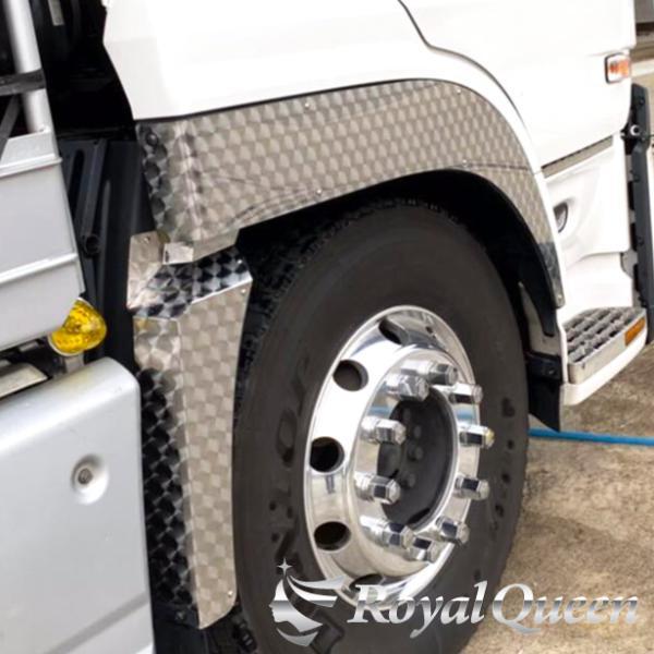 ステンレスフェンダー　クオン　ウロコ UD クオン/パーフェクトクオン オーバーフェンダーパネル ステンレス