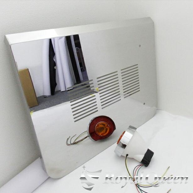 送料込！ 新車外し！ 17クオン パーフェクト クオン マフラーカバー 送料無料】UD TRUCKS 新型 17クオン/パーフェクトクオン 3軸用