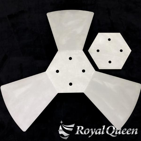3枚羽 プロペラ スピンナー ブーゲンビリア柄 22.5インチ : Royal