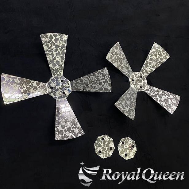 4枚羽 プロペラ スピンナー ブーゲンビリア柄 17.5インチ : Royal