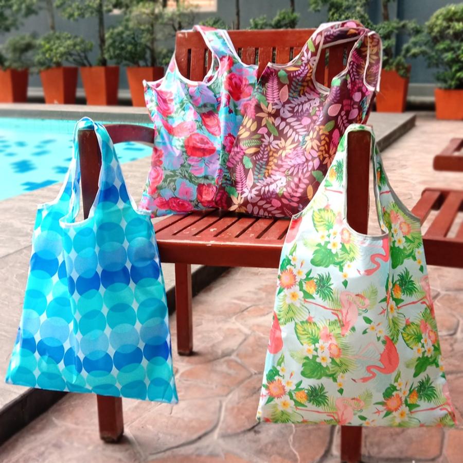 折畳み超軽量エコバッグ 色柄おまかせアソート 退職 お礼 プチギフト お返し ラッピング無料 洗える コンビニ 転勤 異動 職場 ギフト |  | 18