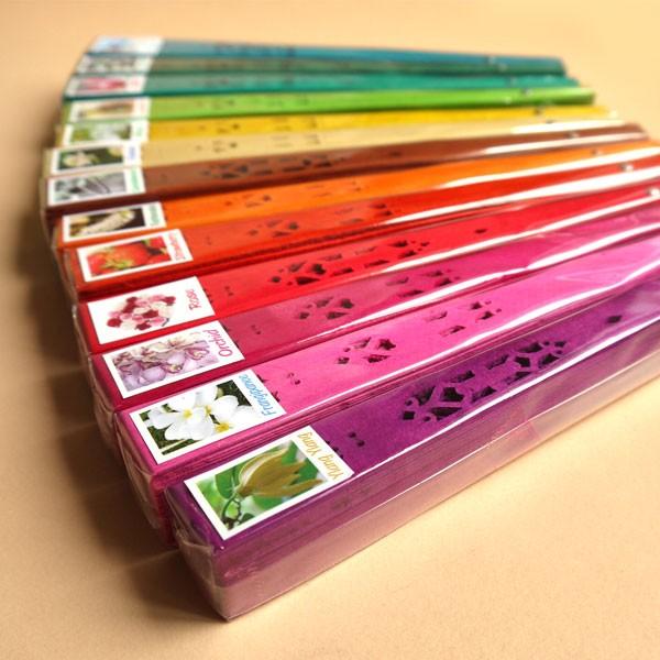 アロマ木製扇子 / あおぐとほんのりアロマが香る扇子、色と香りおまかせでお届け |  | 05