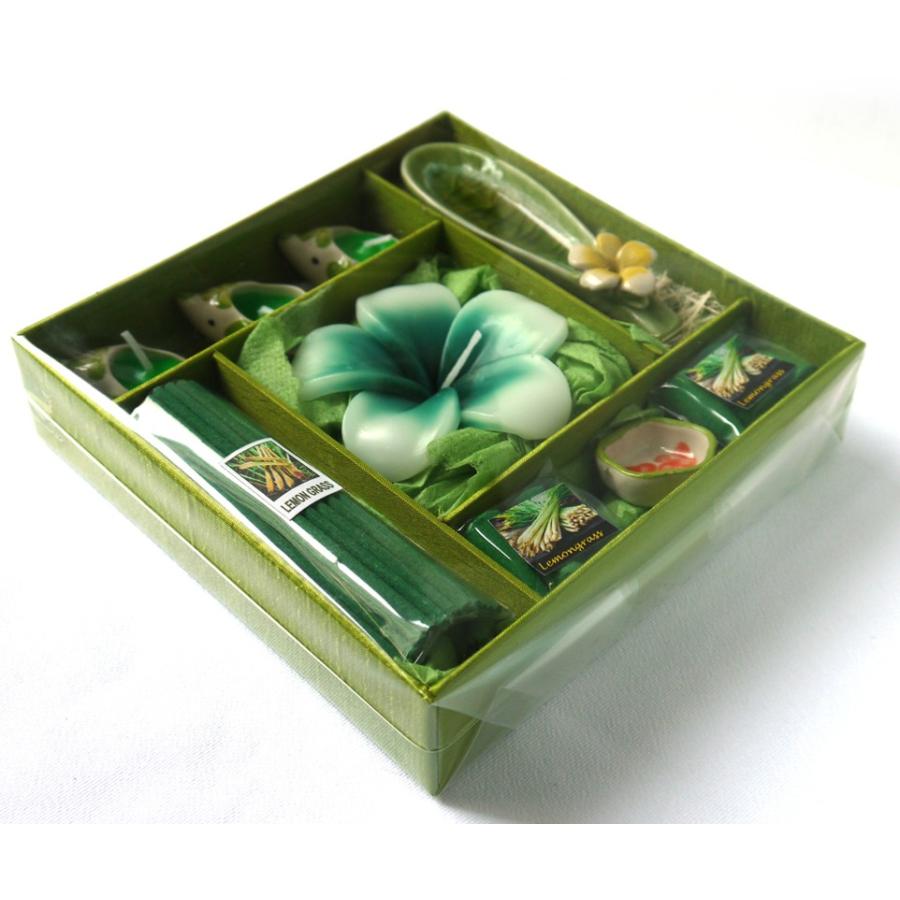 アロマギフトBOX Lサイズ 退職ギフトお返しプチギフト アロマキャンドルとお香が入ったアロマグッズのセット 7色から選べます |  | 12