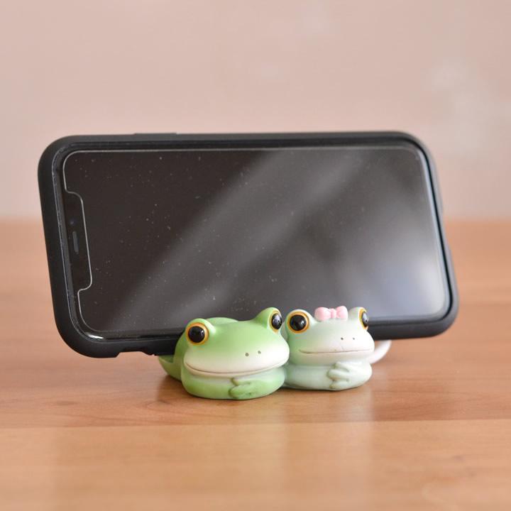 カエル 置物 カップル の スマホ立て Copeau コポー スマホスタンド カエル 雑貨 カエル グッズ スマートフォン スマホ 卓上 かわいい ギフト クッチーナ F6368 キッチン雑貨 インテリア Cucina 通販 Yahoo ショッピング