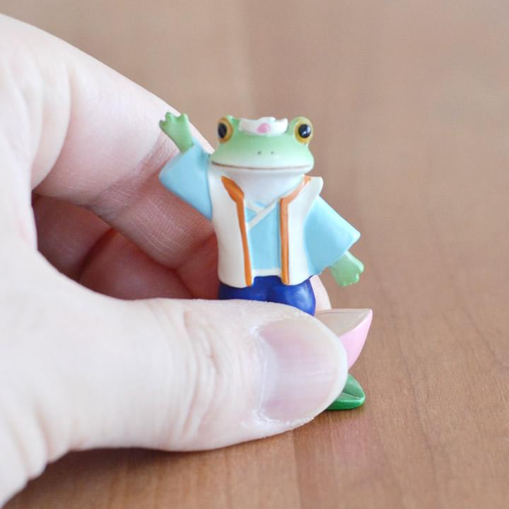 カエルの置物 カエル 置物 桃タロウ 誕生 Copeau コポー グッズ カエルの置物 カエル 置物 桃タロウ 誕生 Copeau コポー グッズ
