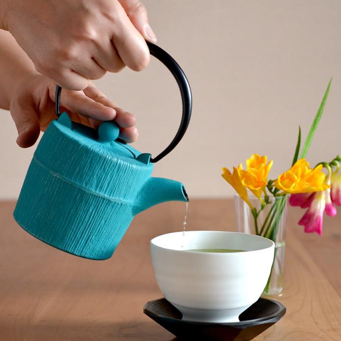 10%OFFクーポン対象 急須 南部鉄器 朝日 鉄急須 藍花 Aika