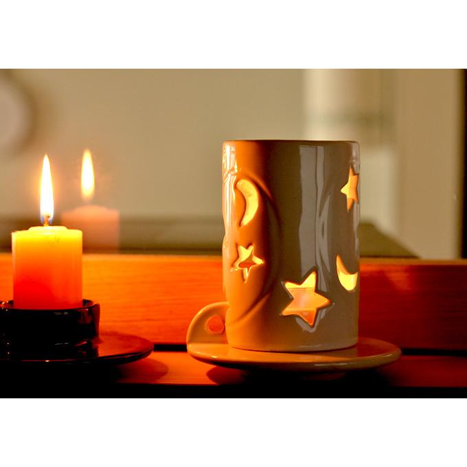 【新品未使用】プラダ レッド キャンドルホルダー 陶器 アロマキャンドル PRADA (プラダ) キャンドルホルダー レッド｜トレファクONLINE