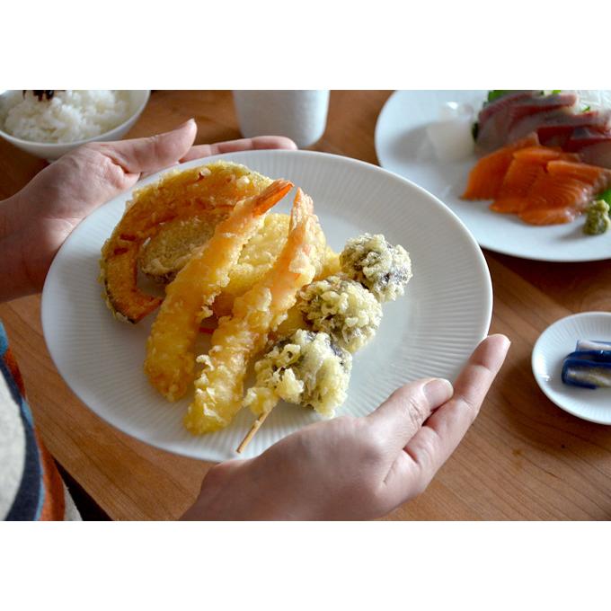 在庫限り お皿 おしゃれ 彫付 丸皿 八寸 クッチーナ 北欧 和食器 在庫限り お皿 おしゃれ 彫付 丸皿 八寸 クッチーナ 北欧 和食器