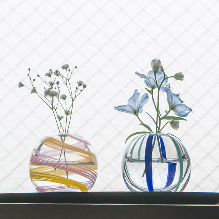 花瓶 おしゃれ 彩手鞠 津軽びいどろ 花瓶 ガラス 小さい フラワーベース かわいい 日本製 和 ミニ 花器 玄関 ギフト プレゼント おすすめ クッチーナ E4770 2450 キッチン雑貨 インテリア Cucina 通販 Yahoo ショッピング