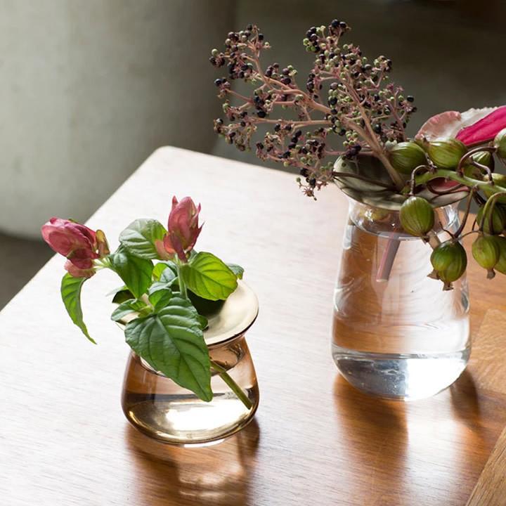 花瓶 ガラス 小さい Lunaベース 80 70mm Kinto キントー 花瓶 一輪挿し おしゃれ フラワーベース 花器 真鍮 かわいい お洒落 プレゼント 贈り物 クッチーナ E6172 3158 キッチン雑貨 インテリア Cucina 通販 Yahoo ショッピング