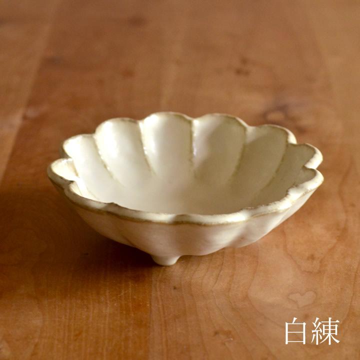 小鉢 16.5cm 取り皿 食器 美濃焼 おしゃれ 中鉢 和食器 花型 深め