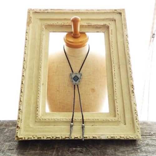 ループタイ ポーラータイ ウエスタン ネイティブアメリカン風 ジオメトリック柄逆台形 ネックレス ポロタイ ボロタイ |  | 06