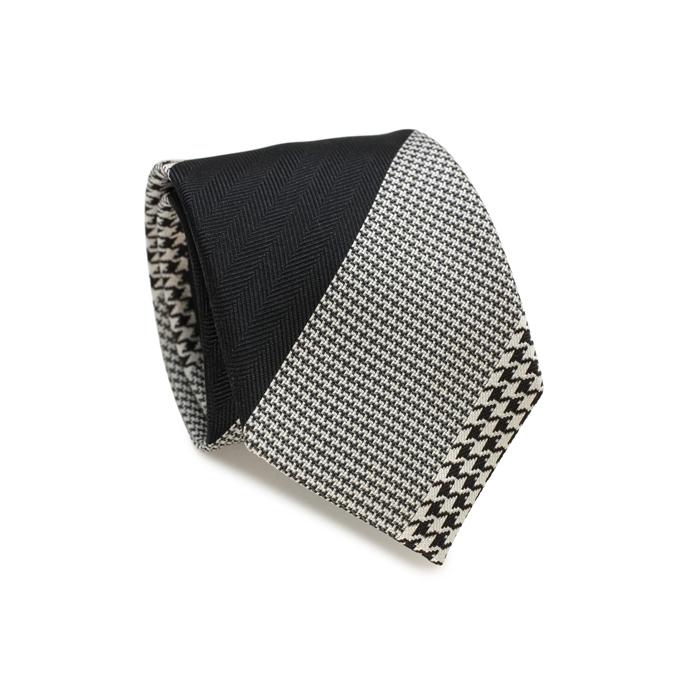 【未使用に近い】TOM FORD グレー　ブラック　千鳥格子　ネクタイ　シルク NEWYORKER（ニューヨーカー） ネクタイ ブランド NEWYORKER ACCESSORY