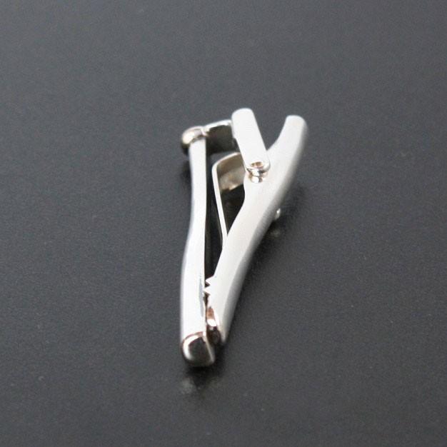 タイバー　バットモチーフネクタイピンの画像
