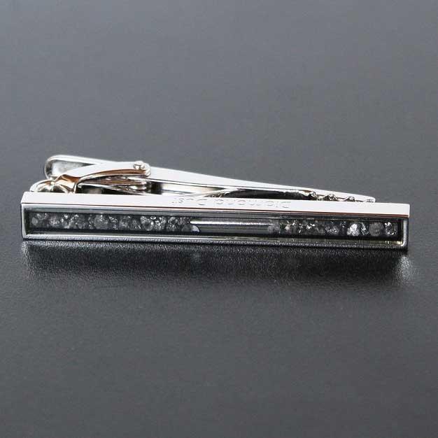 タテオシアン・ブラックダイヤモンドダストネクタイピン（タイバー