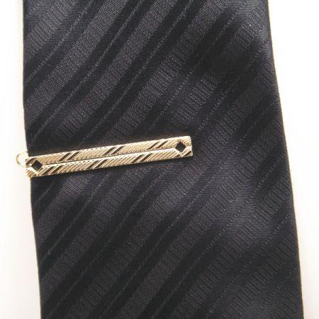 シルバー ネクタイピン ストライプデザイン シルバー ネクタイピン ストライプデザイン