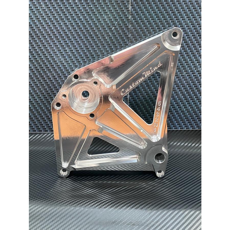 ゼファー1100 ZEPHYR 中古 エンジンカバー 彫刻 スプロケットカバー ゼファー1100 ZEPHYR 中古 エンジンカバー 彫刻 スプロケットカバー