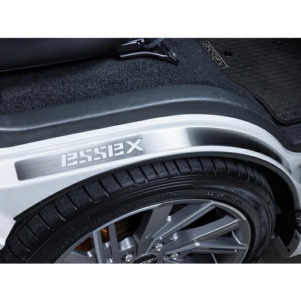 ESSEX フェンダーカバー　ハイエース　全車対応　最後の1セット 楽天市場】【ポイント5倍9/17〜】□ESSEX リーガルフェンダー