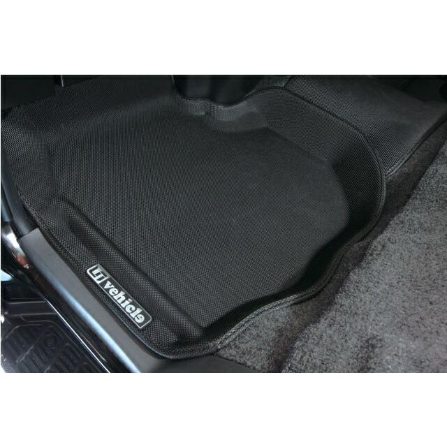 ユーアイビークル ハイエース 200系 3Dラバーマット フロント3ピース