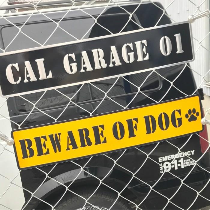 表札 おしゃれ オーダー エンボス カスタムプレート ユーロ ステンシル文字13文字まで 看板 戸建 ガレージ アルミ Customplate Eap013a Customplate 通販 Yahoo ショッピング