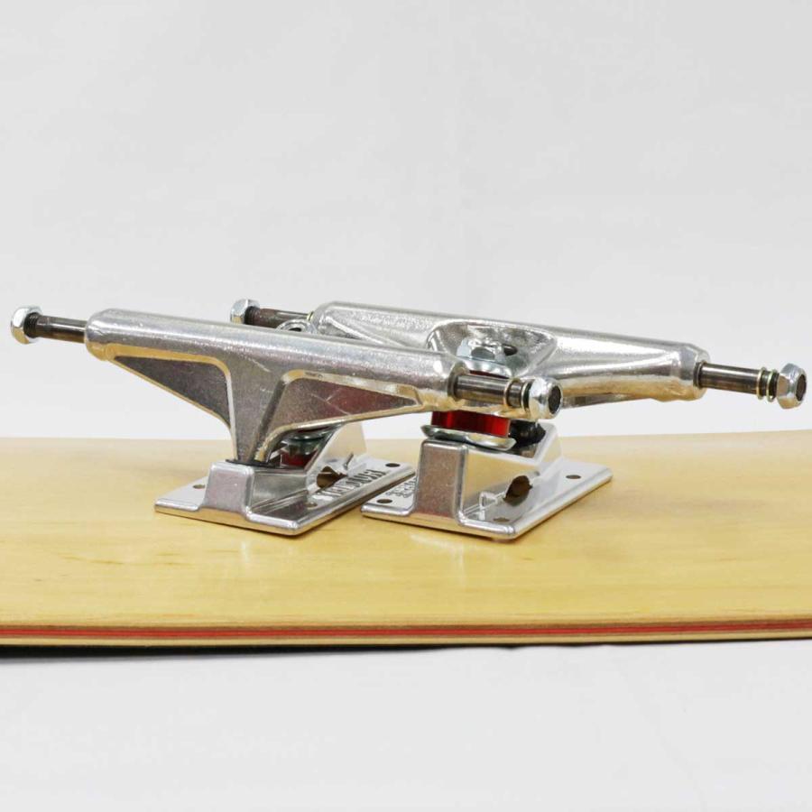 DELUXE ベンチャー 5.2 LO VL スケボー トラック Venture Trucks