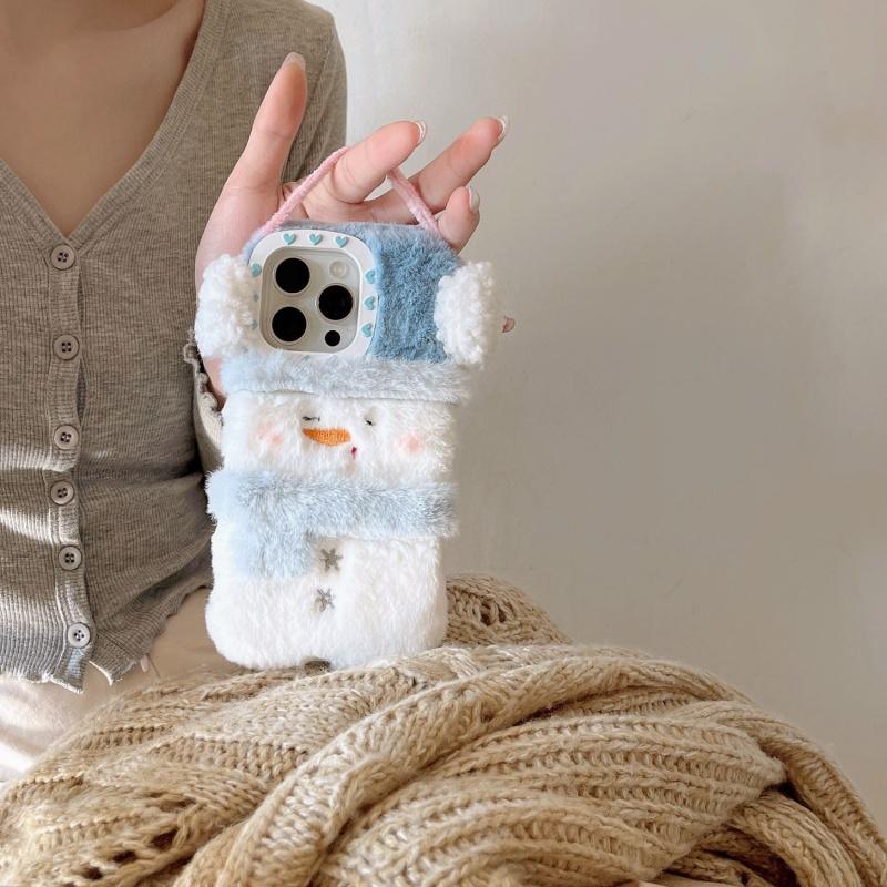 ぬいぐるみ風 ふんわり雪だるま 耳あて雪だるま手提げありスマホケース