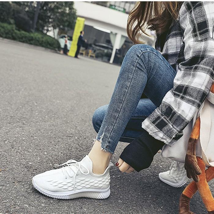 ウォーキングシューズ スニーカー レディース 送料無料 ランニング カジュアル 靴 軽い 疲れない 歩きやすい 春夏秋 疲れにくい スポーツ 旅行 おしゃれ 02sh694 Cutecooco 通販 Yahoo ショッピング