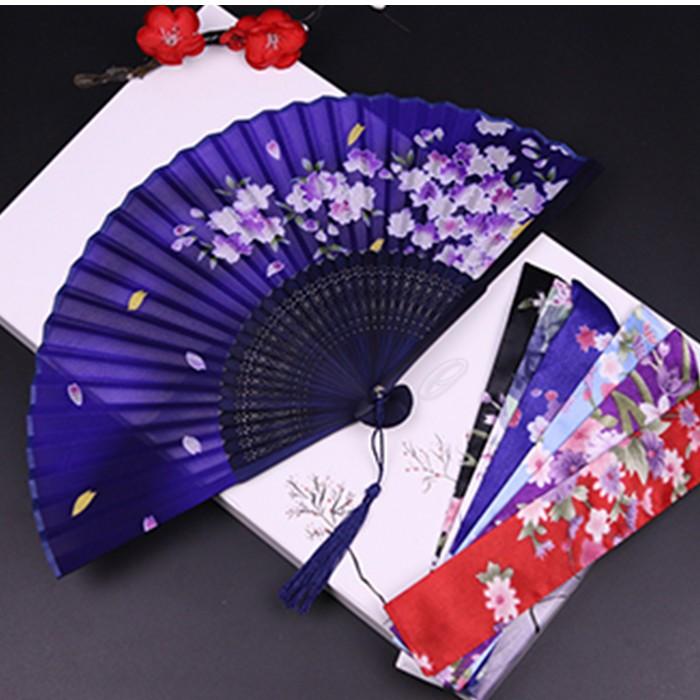 扇子 せんす レディース シルク風 花柄 高級 竹製 布 猛暑対策 着物 浴衣 女性用 携帯用 プレゼント 花火大会 お祭り 観賞用 小さい おしゃれ 送料無料 |  | 04
