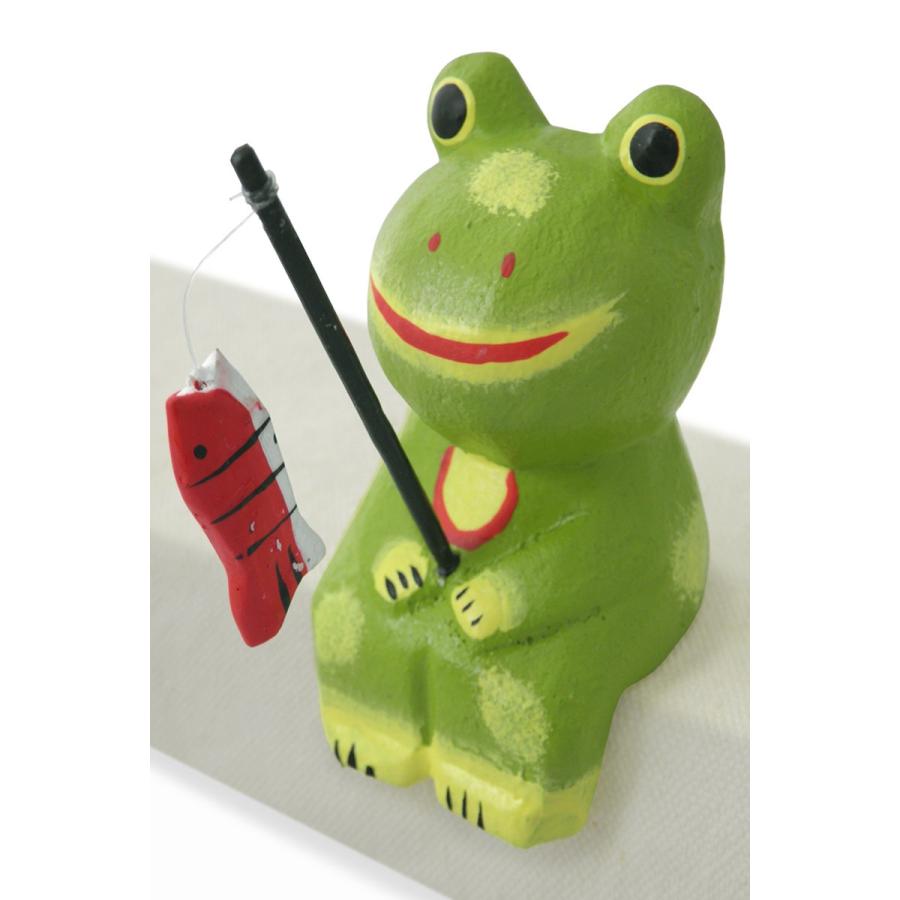 カエル 置物 木彫り お座り 釣り 蛙 幸運を釣り上げる 縁起物(当選祈願