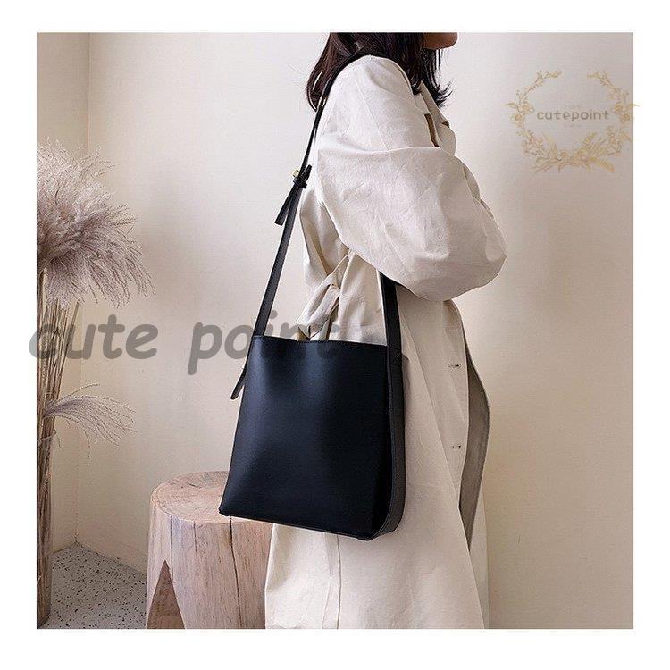 訳あり】フィギュア収納用ショルダーバッグ 4層 側面にカッター傷あり