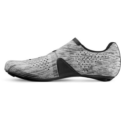 FizikフィジークR1 INFINITO KNIT シューズ 定価¥46800 フィジーク R1 INFINITO KNITにニューカラー登場、R5シリーズはフル