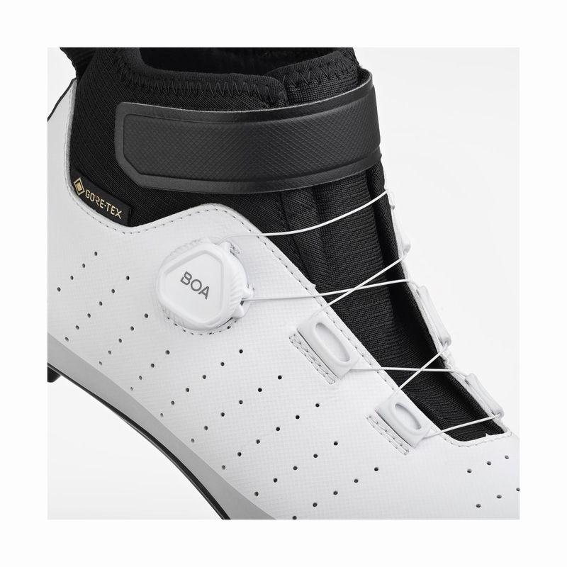 夏トクSALE)フィジーク(FIZIK) TEMPO ARTICA GTX ＜ホワイト＞ 冬用