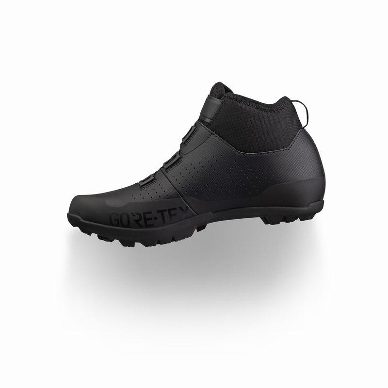 夏トクSALE)フィジーク（FIZIK） TERRA ARTICA GTX ＜ブラック＞ 冬用