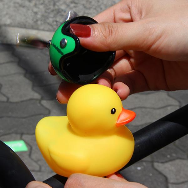 「アサヒサイクル」GOGO DUCK ゴーゴーダック（アヒルライト＋ホーン） | ブランド登録なし | 23