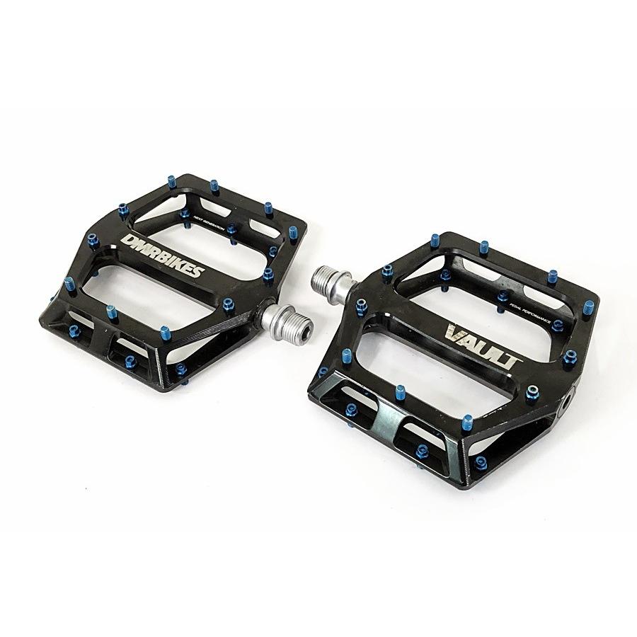 DMR フラットペダルボルトペダル新品