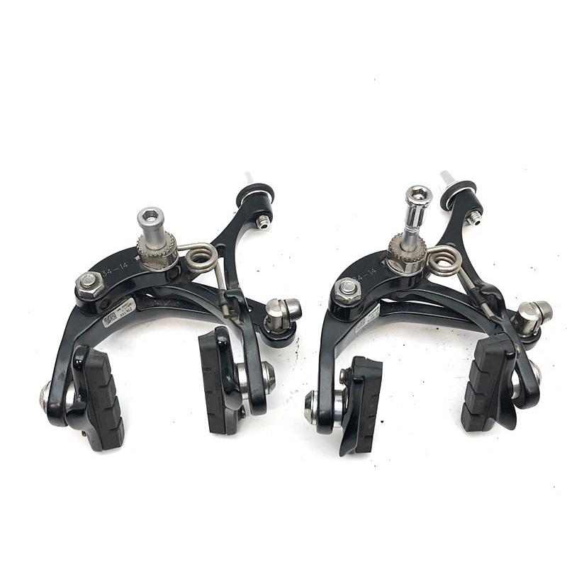 Campagnolo Athenaブレーキキャリパー。表と裏 Campagnolo Athenaブレーキキャリパー。表と裏 Campagnolo Athena