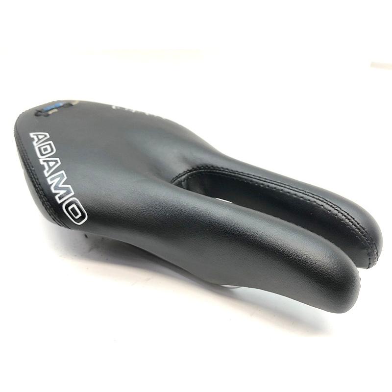 新品未使用　ADAMO Prologue サドル ホワイト/ブラック 2025年最新】ISM ADAMOの人気アイテム - メルカリ
