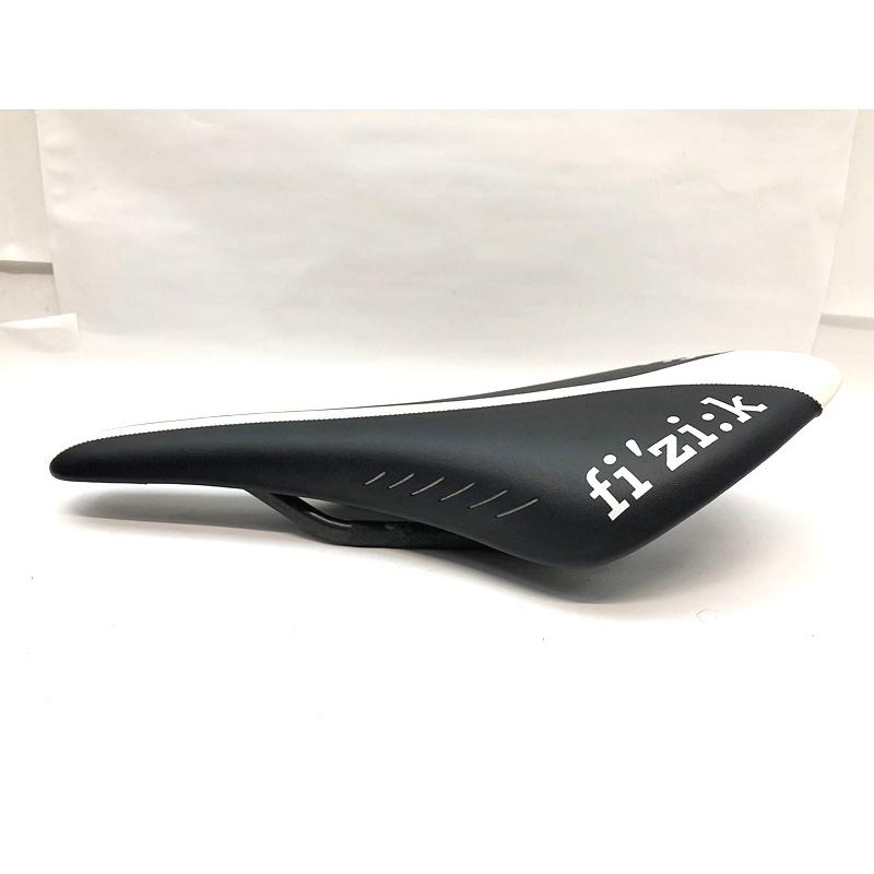美品 フィジーク Fizik アリオネCX ARIONE CX サドル カーボン 美品 フィジーク Fizik アリオネCX ARIONE CX サドル カーボン