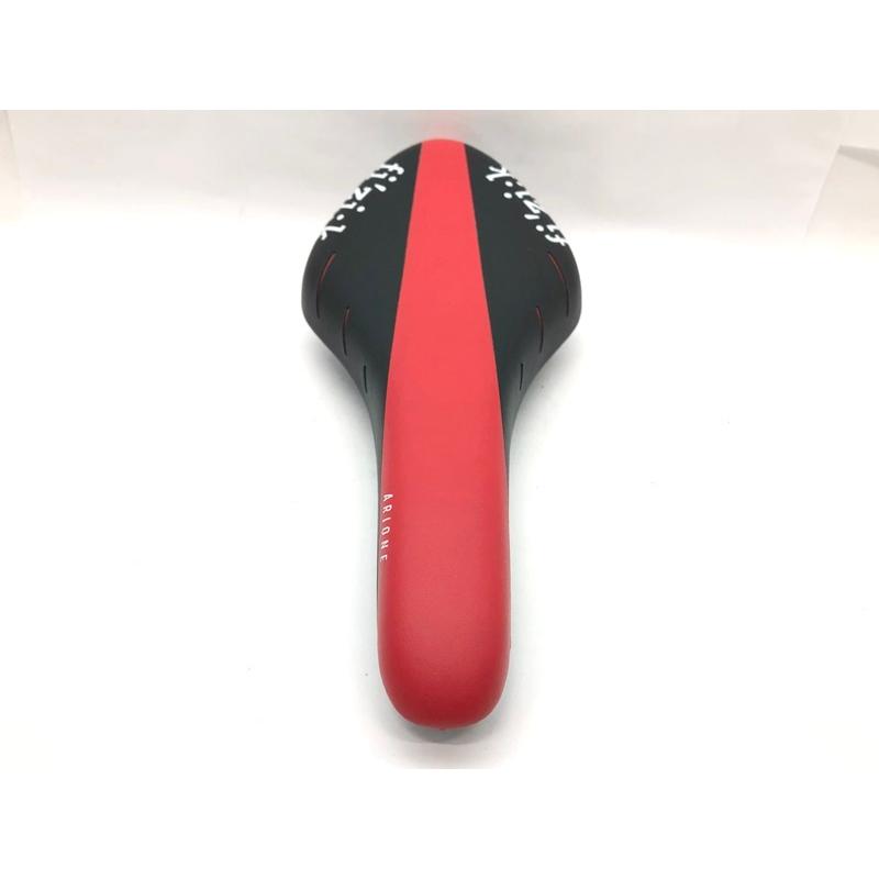 フィジーク FIZIK アリオネ ARIONE R3 サドル ブラック レッド フィジーク FIZIK アリオネ ARIONE R3 サドル ブラック レッド