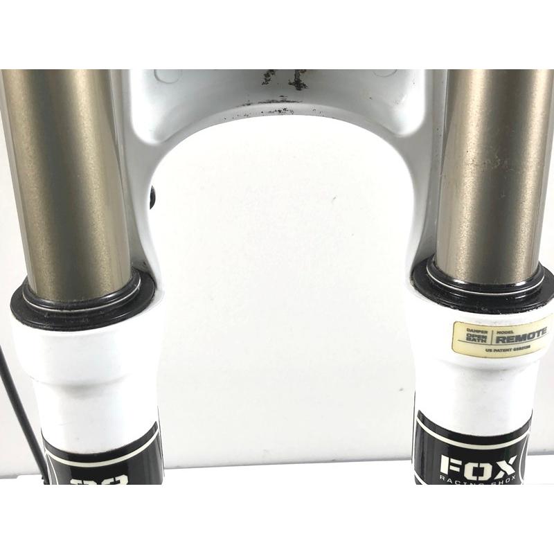 FOX F-SERIES 32 サスペンションフォーク レバー付属 26インチ FOX F-SERIES 32 サスペンションフォーク レバー付属 26インチ
