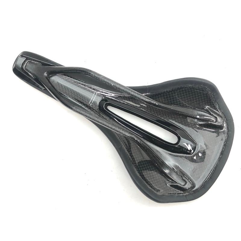 エスワークス S-WORKS フェノムカーボンサドル PHENOM CARBON エスワークス S-WORKS フェノムカーボンサドル PHENOM CARBON