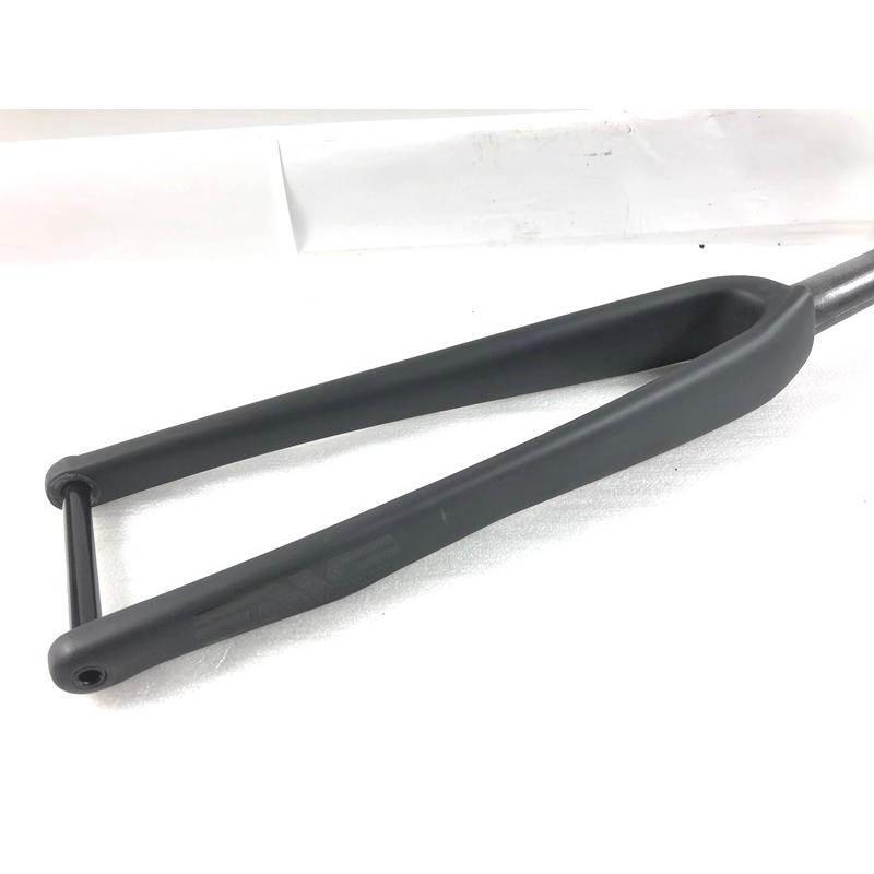 未使用品 エンヴィ ENVE ROAD FORK フロントフォーク 700c 未使用品 エンヴィ ENVE ROAD FORK フロントフォーク 700c