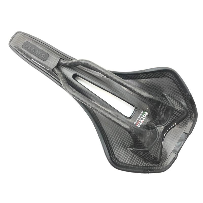 アスチュート ASTUTE ムーンレーシングVT MOON RACING VT サドル 135mm 