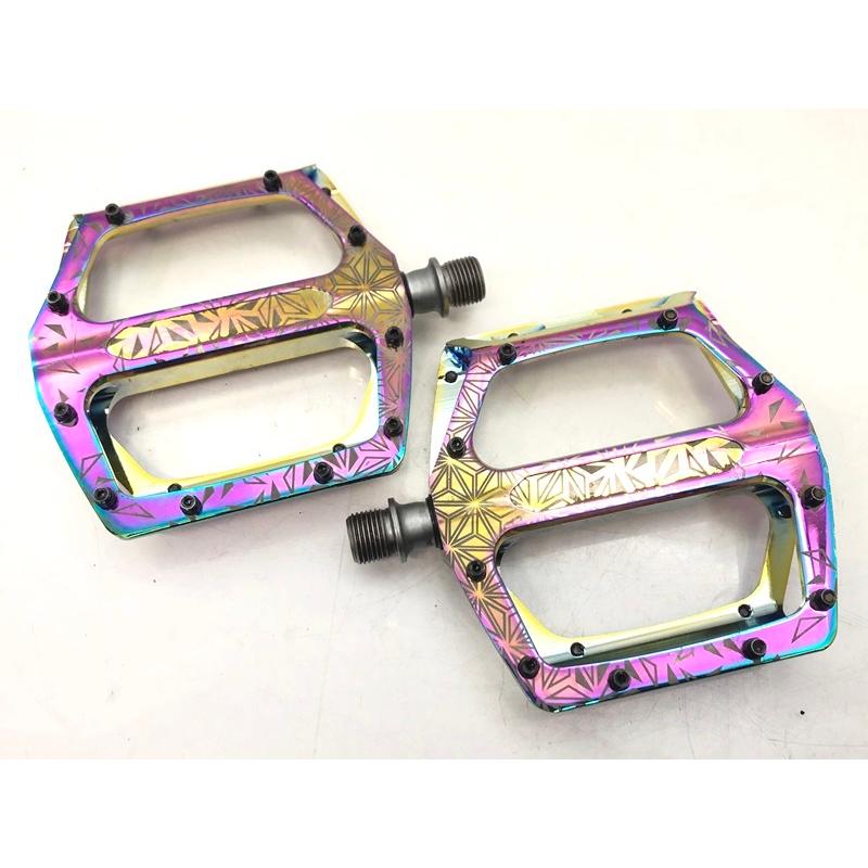 スパカズ[SUPACAZ] フラットペダル オイルスリック MTB
