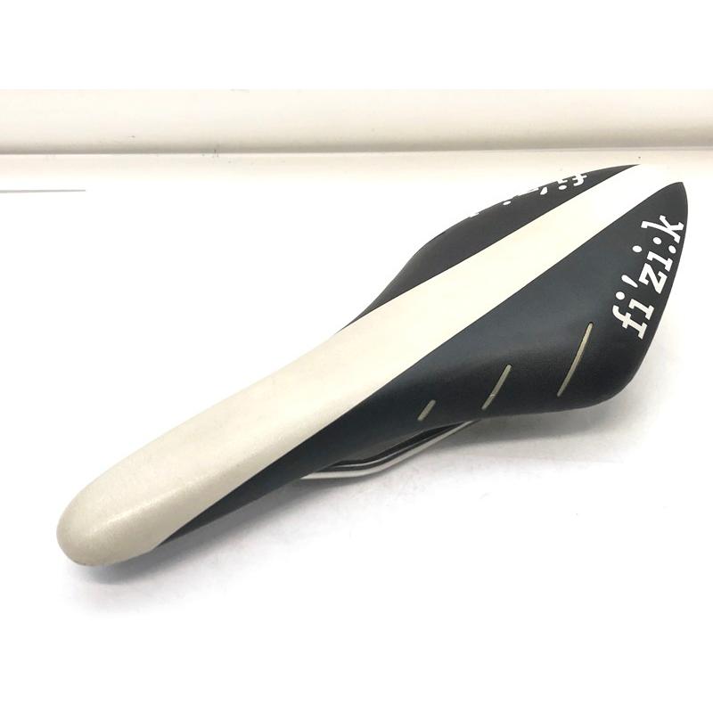 フィジーク Fizik アリオネR3 ARIONE R3 サドル Kiumレール フィジーク Fizik アリオネR3 ARIONE R3 サドル Kiumレール