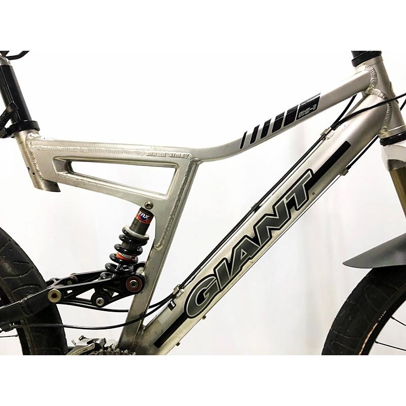 GIANT ジャイアント XCX RS-1 2001年モデル 26インチ マウンテン GIANT ジャイアント XCX RS-1 2001年モデル 26インチ マウンテン